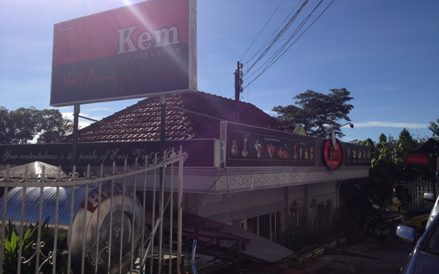 Việt Hương - Cafe Kem & Nhà Hàng ở Lâm Đồng