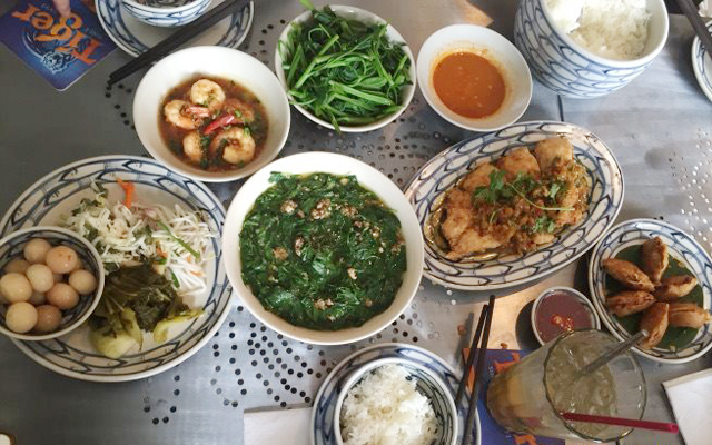 Chị Hoa Vietnamese Cuisine - Lê Thánh Tôn ở TP. HCM
