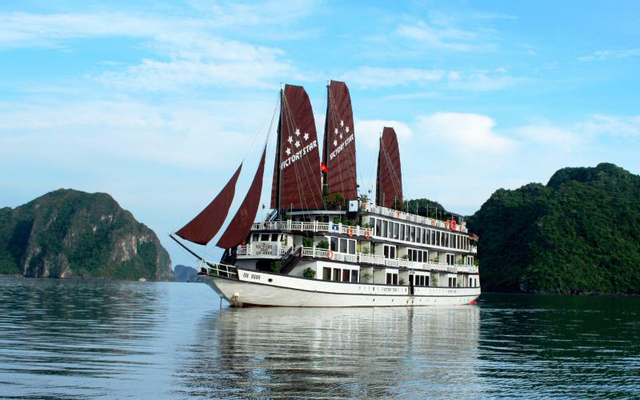 Halong Victory Star Cruise - Hòn Gai ở Quảng Ninh