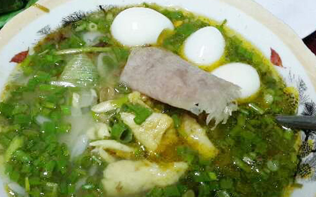 Bánh Canh Cá Lóc - Trần Phú ở Huế