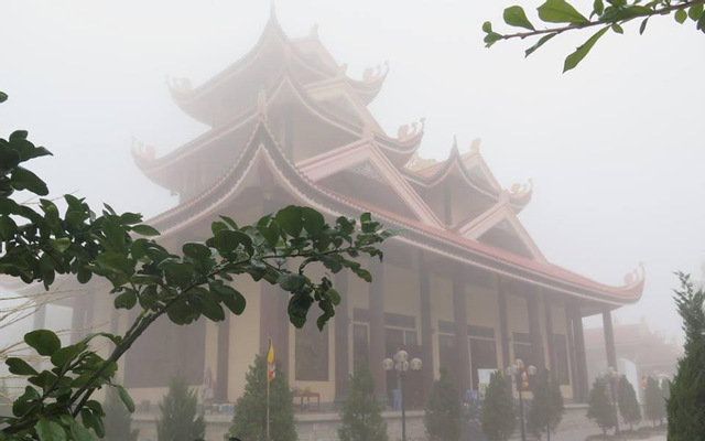Thiền Viện Trúc Lâm Hàm Rồng ở Thanh Hoá