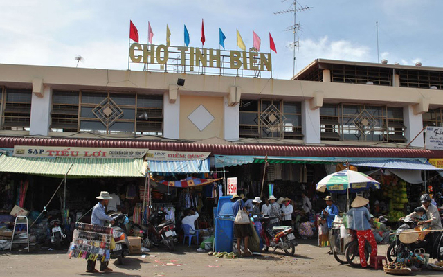 Chợ Cửa Khẩu Tịnh Biên ở An Giang