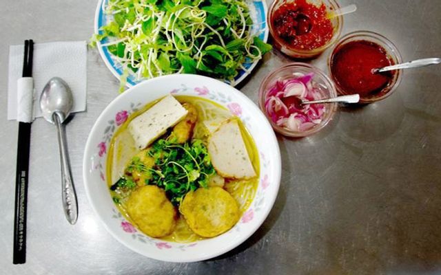Quán Nguyễn - Bánh Canh & Bún Chả Cá Sạch ở Phú Yên