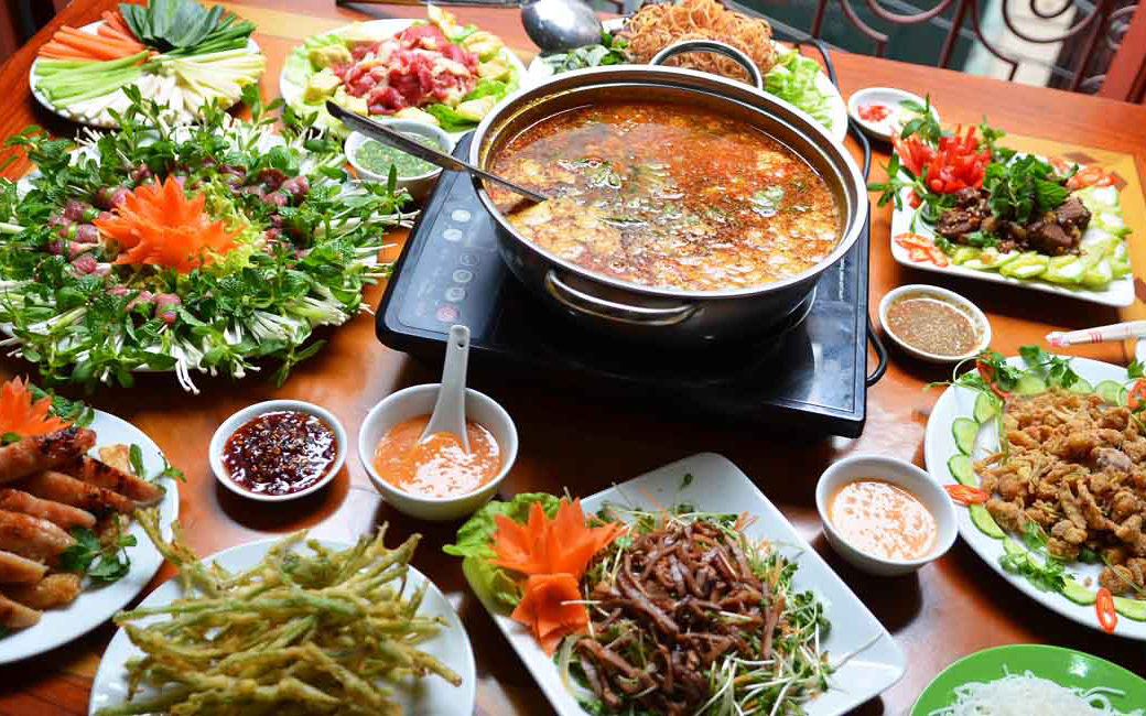 Món dê là một món ăn được ưa chuộng nhất ở miền núi Việt Nam. Với phong cách chế biến độc đáo và tinh tế, món dê mang lại cho người thưởng thức một hương vị khó quên. Hãy xem hình ảnh của món dê để khám phá thêm về ẩm thực độc đáo của Việt Nam!
