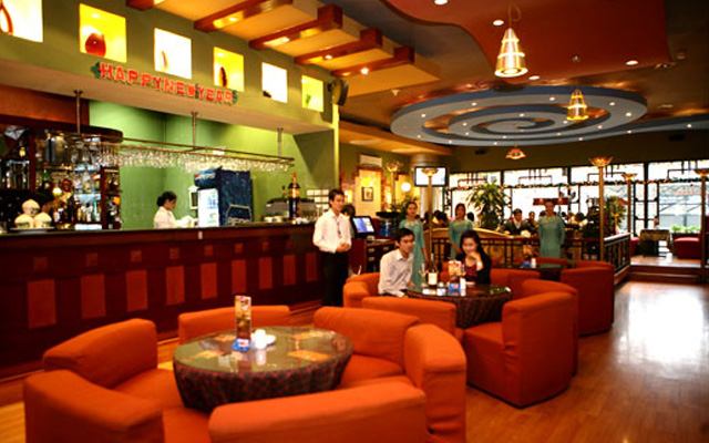 Lucky Restaurant & Coffee ở Hà Nội