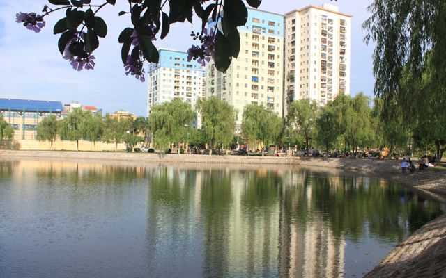 Hồ Đền Lừ ở Hà Nội