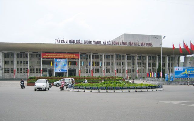 Cung Văn Hóa Hữu Nghị Việt Xô - Trần Hưng Đạo ở Hà Nội
