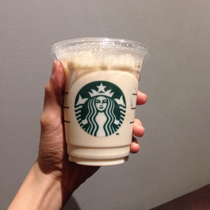 Starbucks Coffee - Đông Du