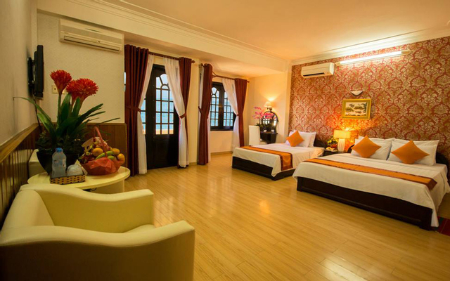 Palm Beach Hotel ở Khánh Hoà