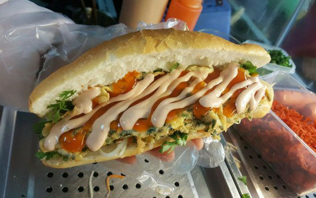 Mr. Cây - Bánh Mì Thịt Xiên ở Hà Nội