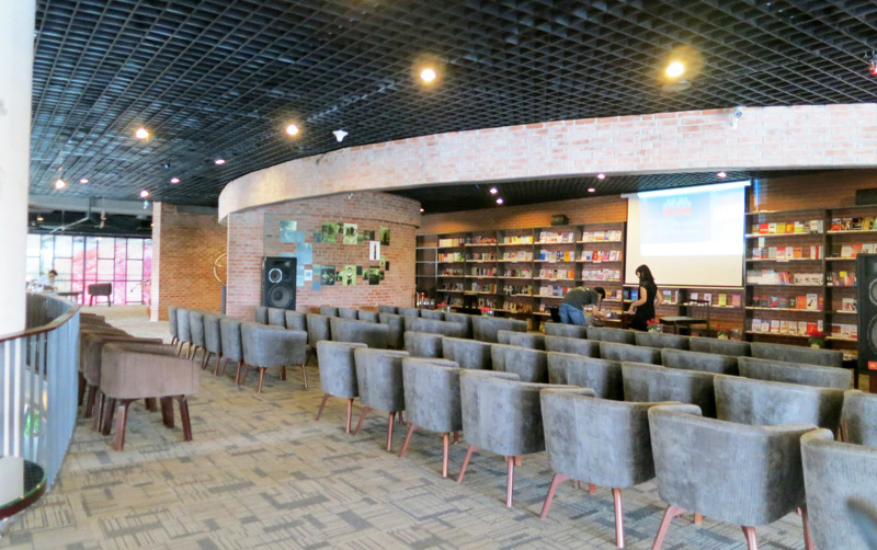 Heritage Space - Cà Phê Sách Ở Quận Cầu Giấy, Hà Nội | Foody.Vn