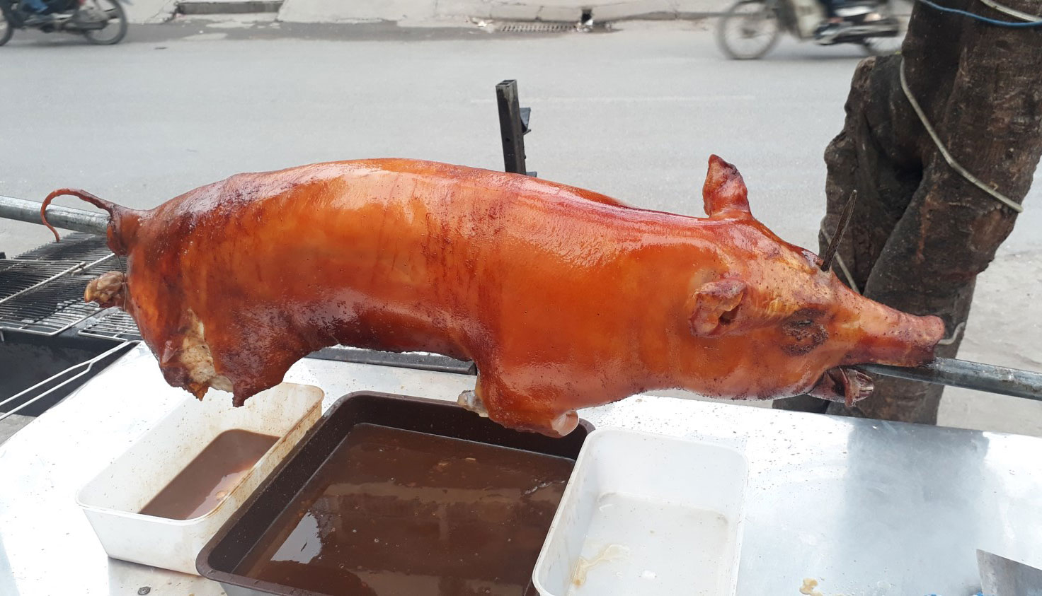 Lợn Sữa Quay Lá Mắc Mật Lạng Sơn ở Quận Hoàng Mai, Hà Nội | Foody.vn